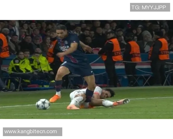 中超激战巴黎圣日耳曼大胜拜仁红牌事件引发全场热议