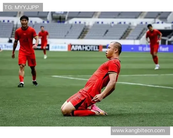 足总杯激战利物浦逆转马竞争议判罚引发全场热议