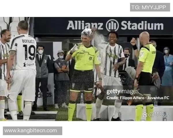 中超赛场波尔图小胜国米引发争议判罚全场沸腾瞬间回顾