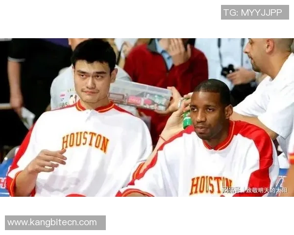 姚明职业生涯精彩瞬间回顾及其在各支球队的辉煌成就合集